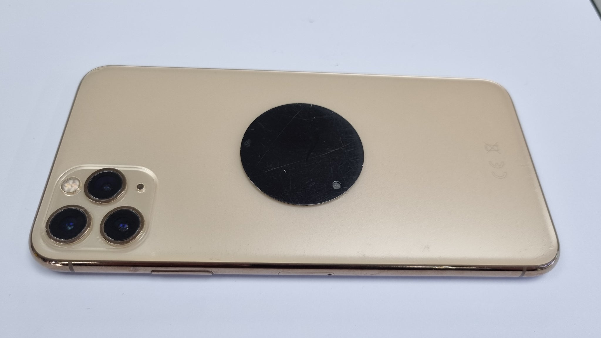 Apple iPhone 11 Pro Max 64gb gold unlocked