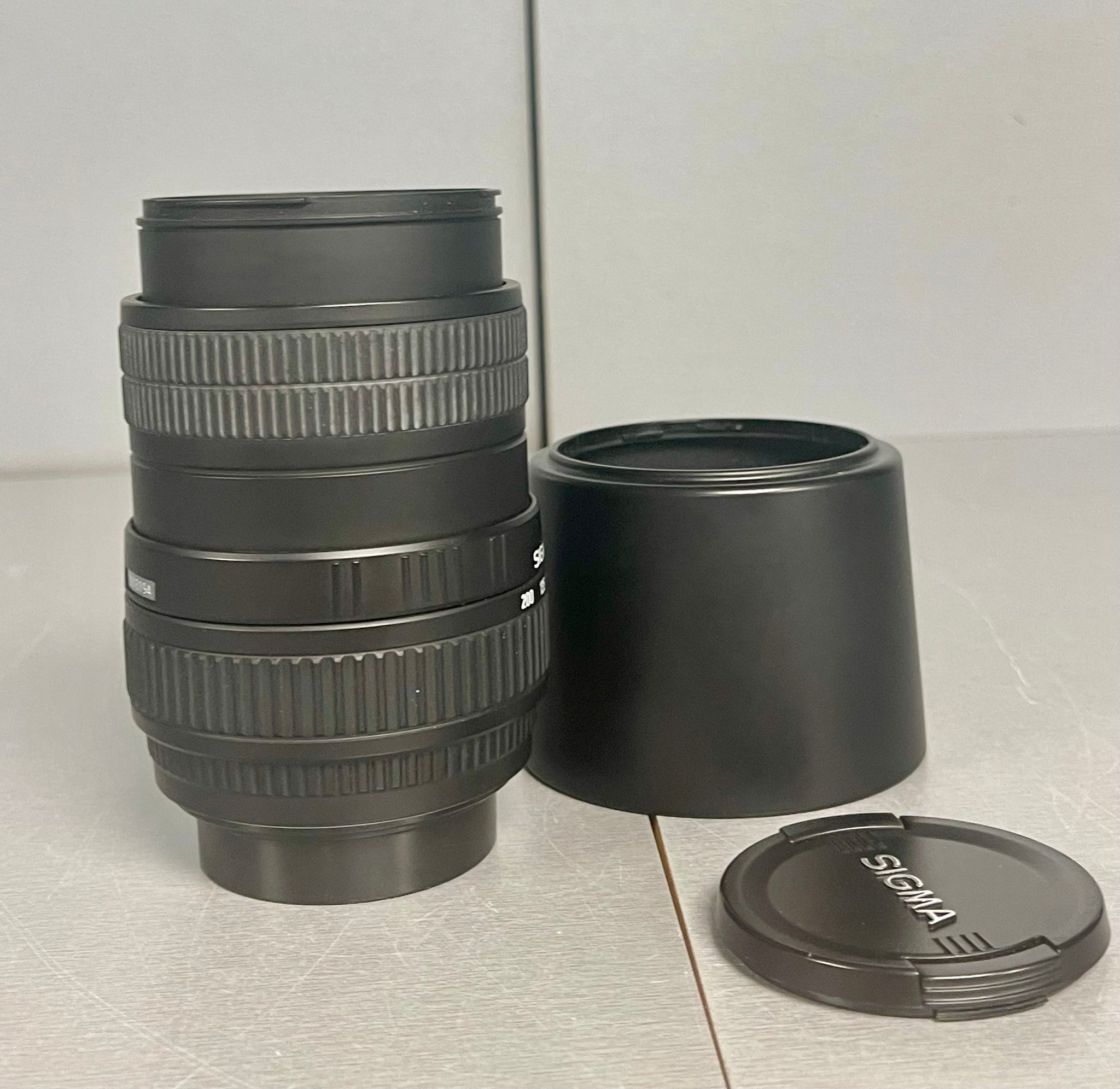 Sigma Lens Dc 55-200mm Camera Lens  1.4-5.6