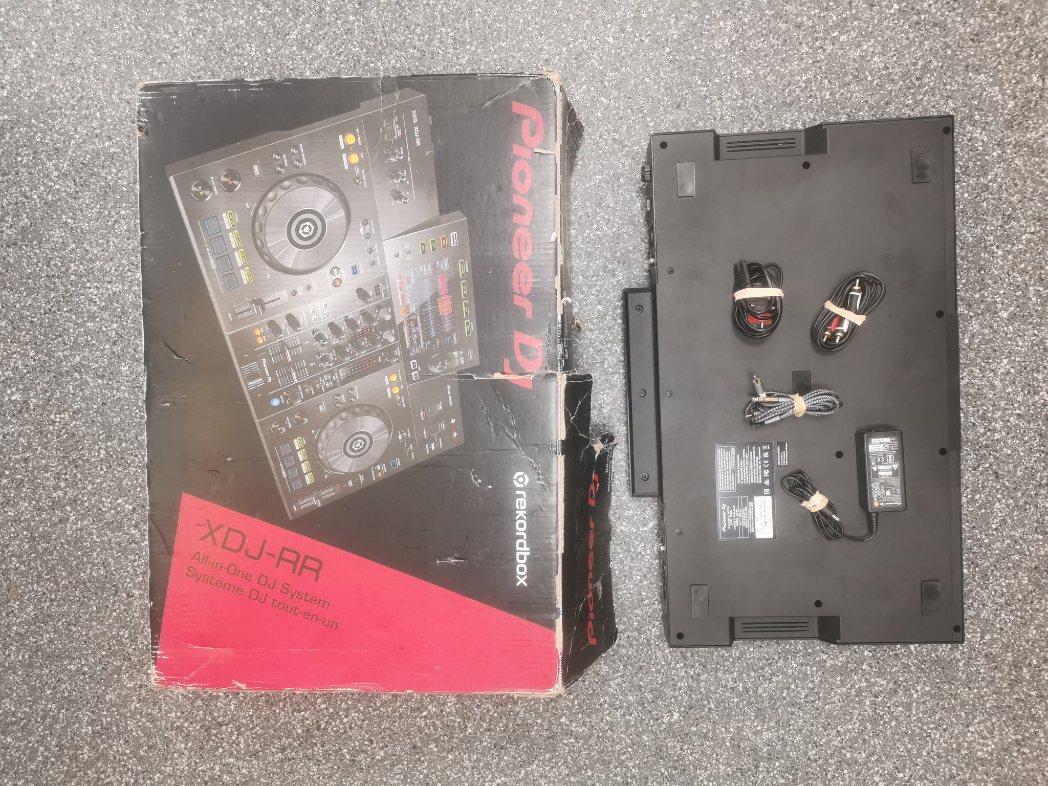 Pioneer XDJ-RR All-in-One DJ System, with Original Box and Wire