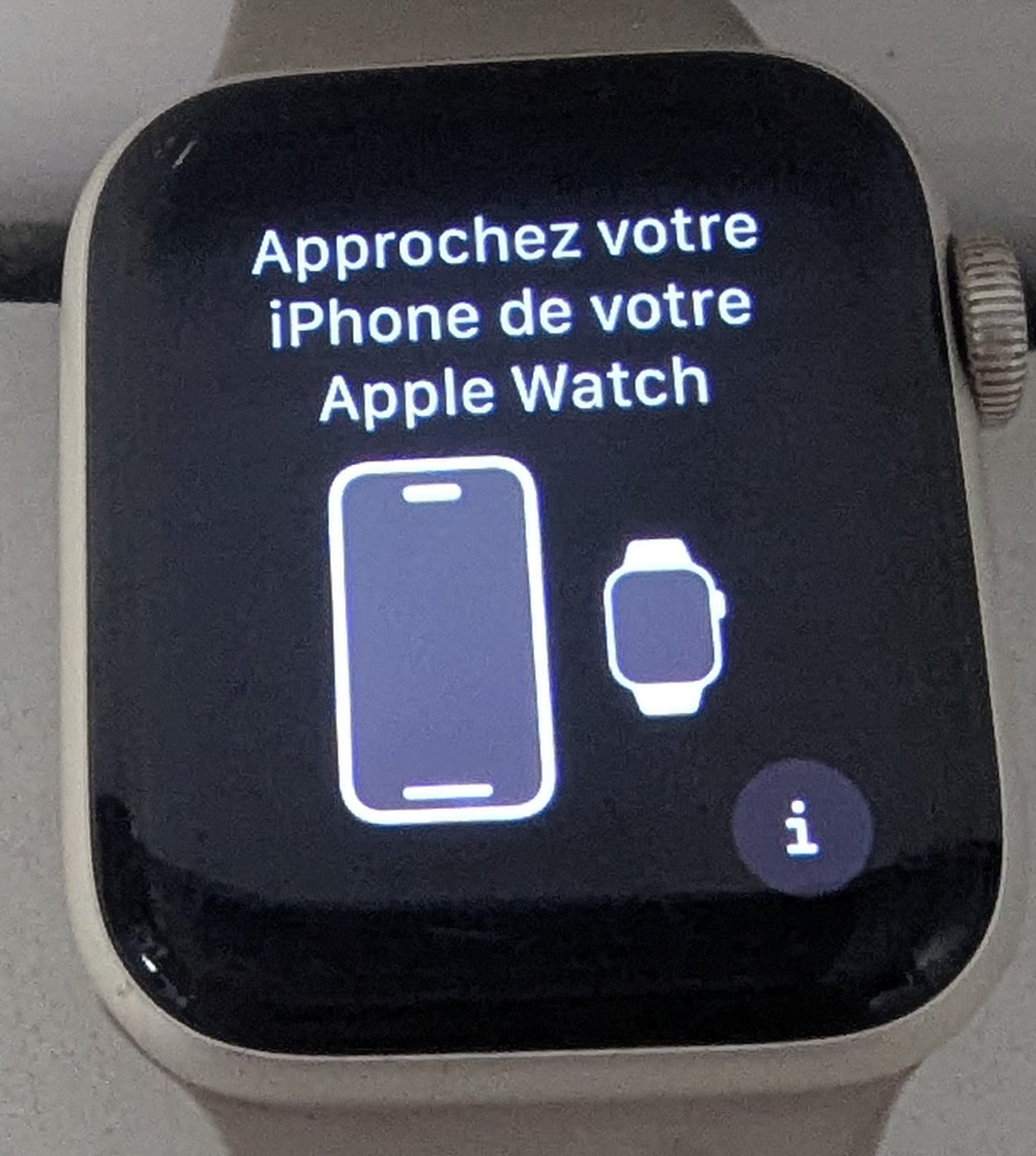 Apple Watch SE 2nd gen 41mm Starlight Aluminium Case with Starlight Sport Band - S/M