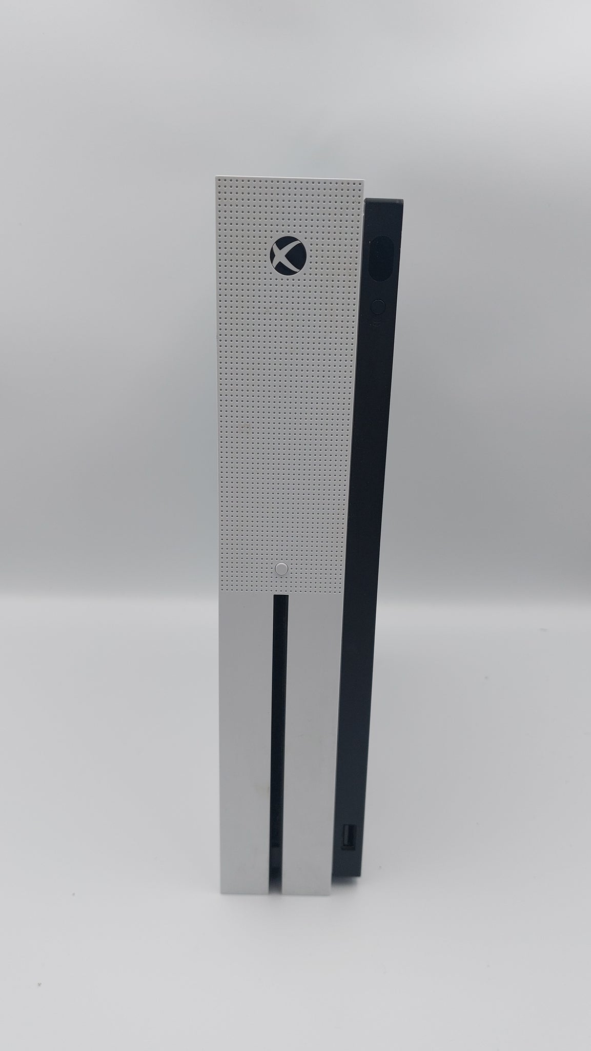 Microsoft Xbox One S Console, 1TB, White, Unboxed Comes With No Controller *Console Only*