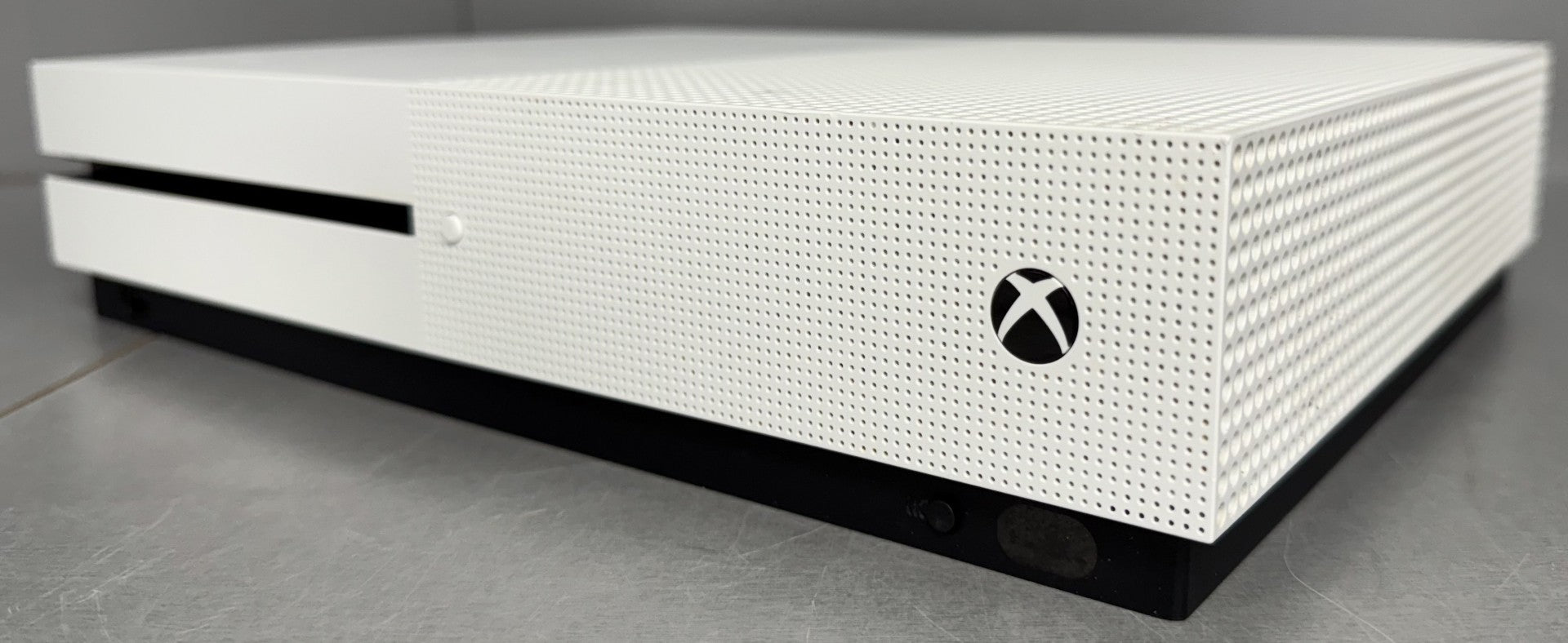 Microsoft Xbox One S 500GB Console Bundle ( + Titanfall ) ** Unboxed **