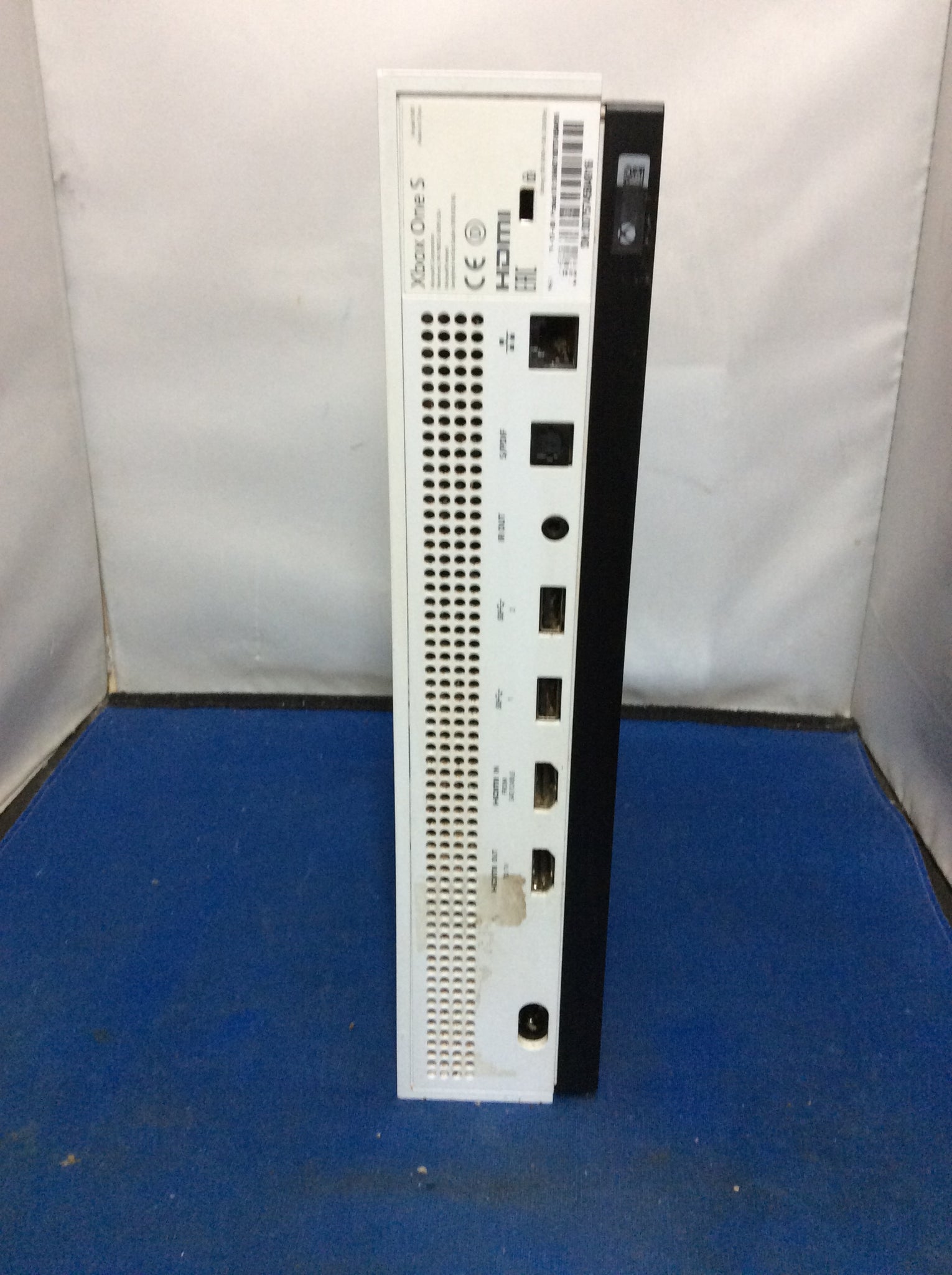 Xbox One S Console / No Pad