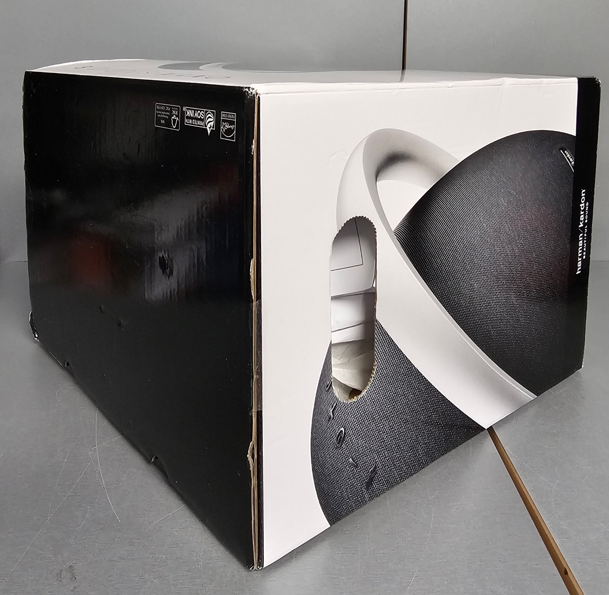 Harman Kardon Onyx Studio 8 Portable Stereo Bluetooth Speaker