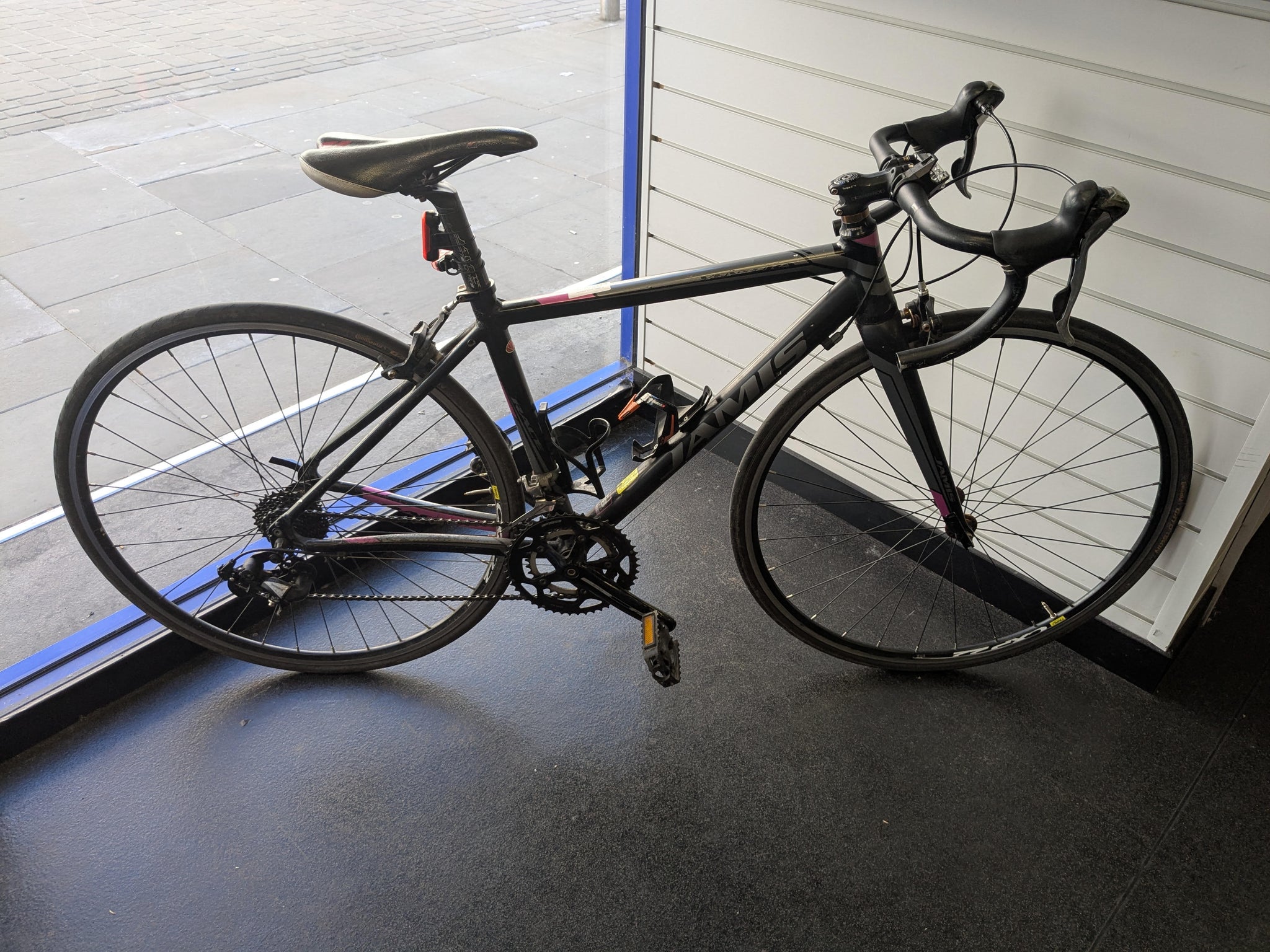 Jamis Ventura Road Bike