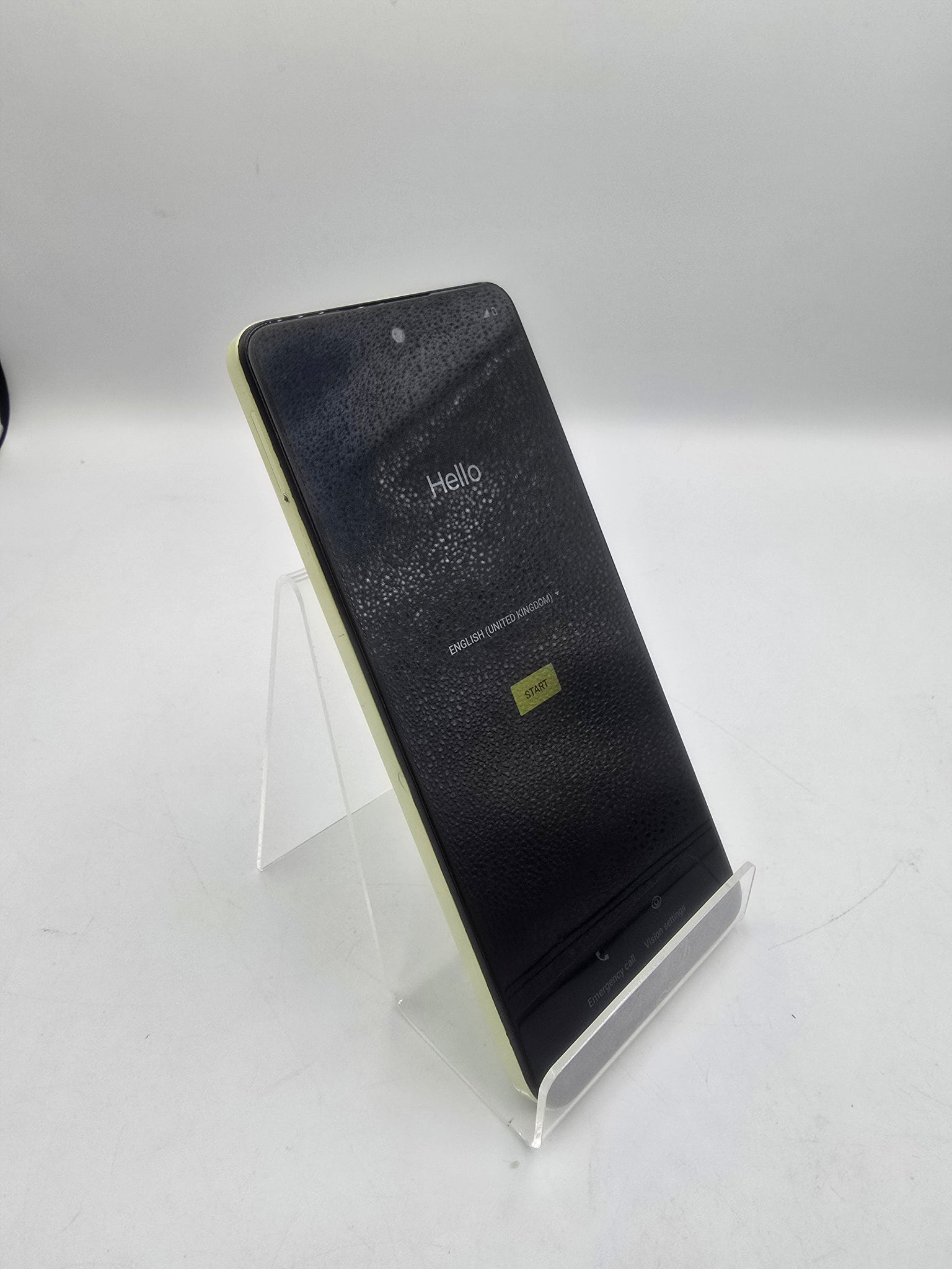 Motorola Moto E14 64GB yellow open unboxed