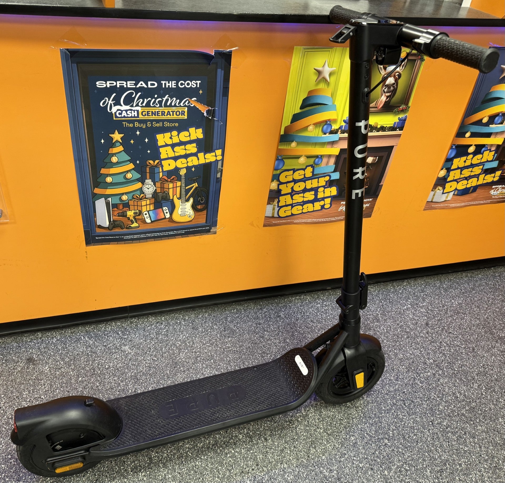 ** Collection Only ** Pure Air4 Electric Folding Scooter