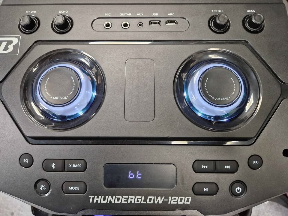 Thunder glow-1200 active speaker 1000w with LED lights & Bluetooth black **COLLECTION ONLY**
