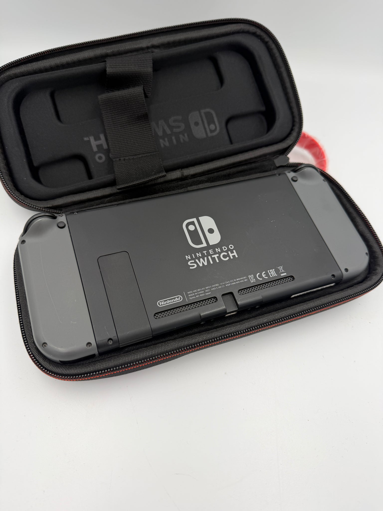 NINTENDO SWITCH CONSOLE