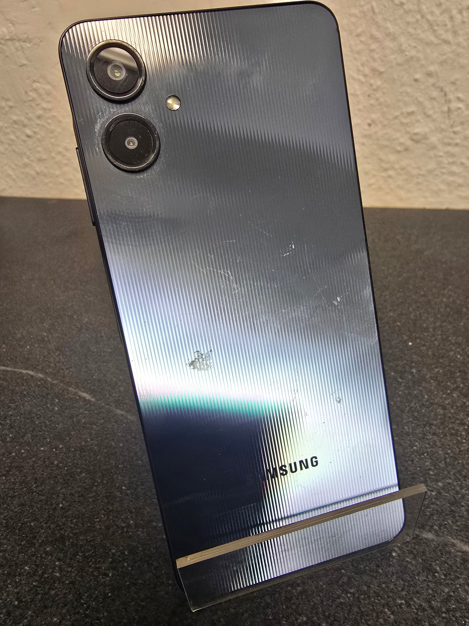 Samsung Galaxy A06 5G (4GB RAM, 64GB, Light Gray)