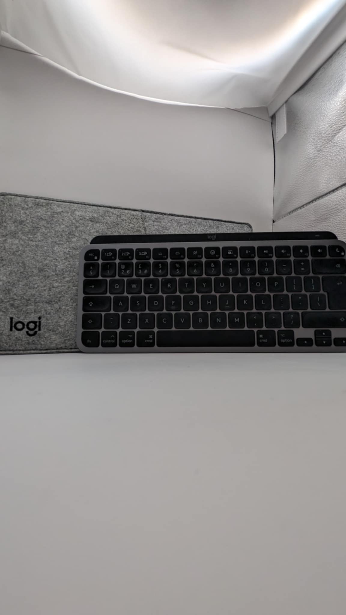 Logitech MX Keys Mini Wireless - Graphite, W/ Case&Wire