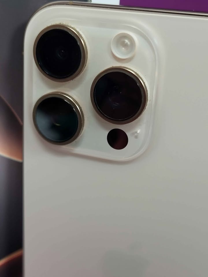 Apple iPhone 16 Pro Max 256GB Desert Titanium Unlocked