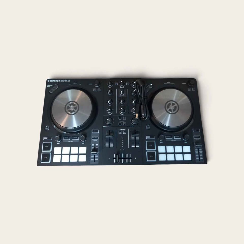 Traktor Kontrol S2 MK3 No Software Grade A Boxed | Cash Generator