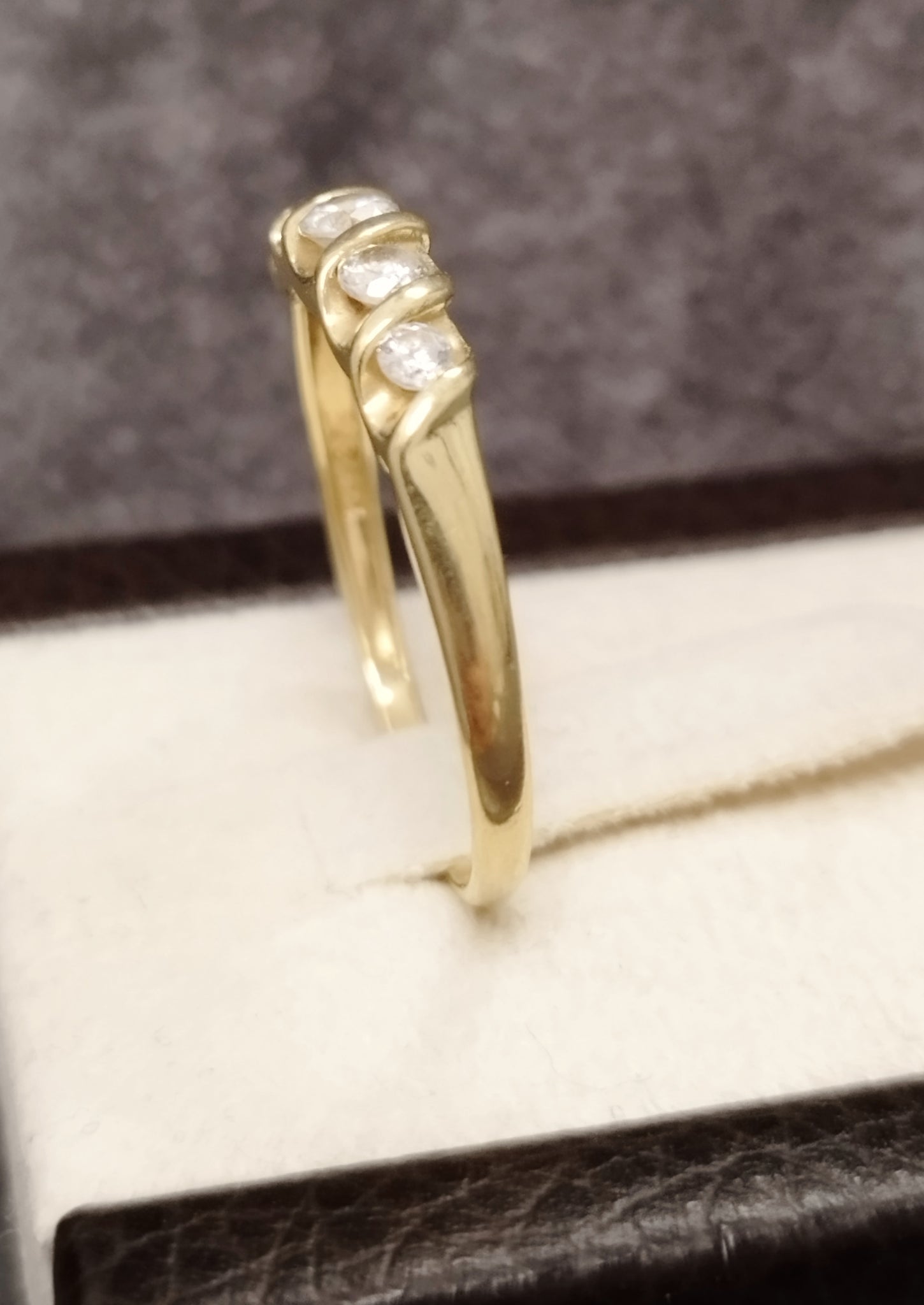 14ct Yellow Gold and CZ ring -Size Y