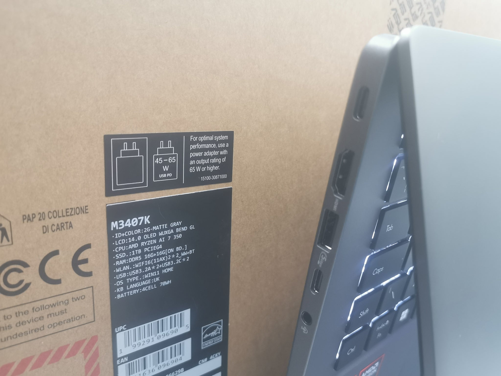 *Immaculate Condition* Asus Vivobook S14/Ryzen AI 7 350/32GB Ram/1TB SSD/14.0 OLED WUXGA BEND GL/W11/Boxed