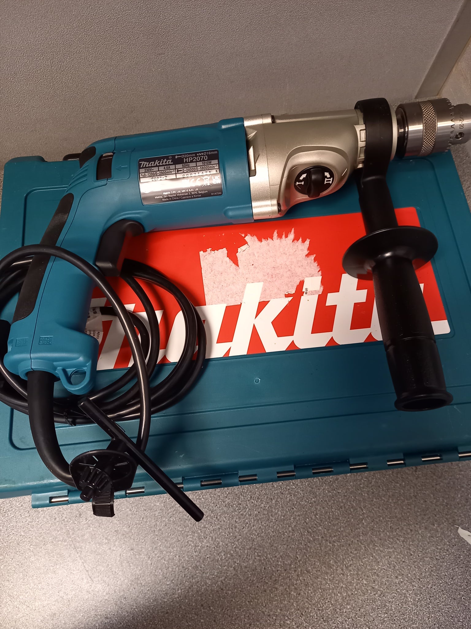 Makita HP2070 2-Speed Percussion Drill 1010W 230V