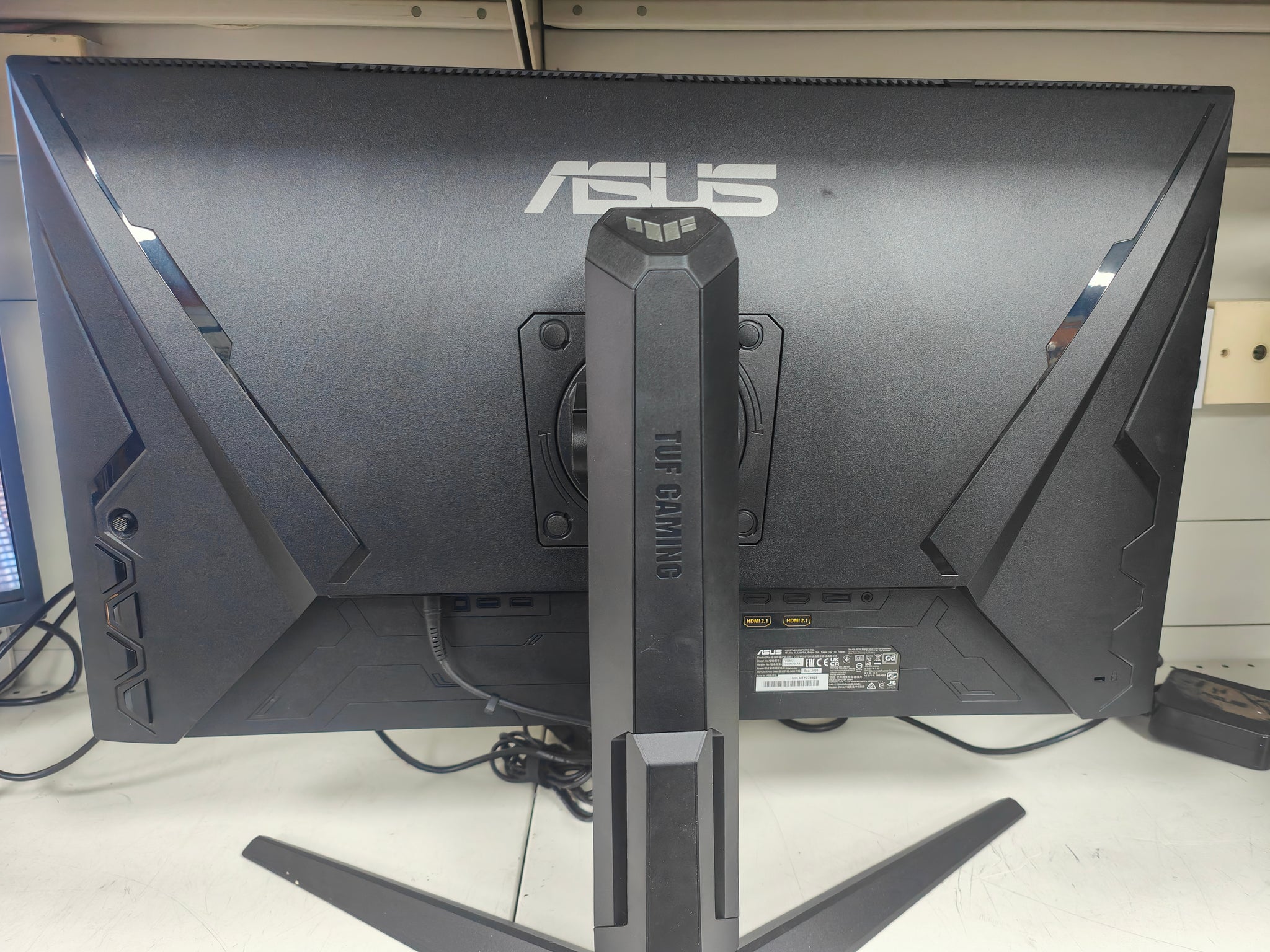 Asus TUF VG28UQL1A UHD 144Hz FreeSync HDR IPS 28in Monitor