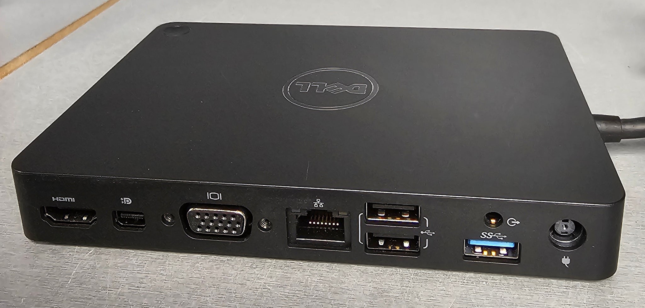 **Sale** Dell K17A001 WD15 Usb-C Port with 65W charger