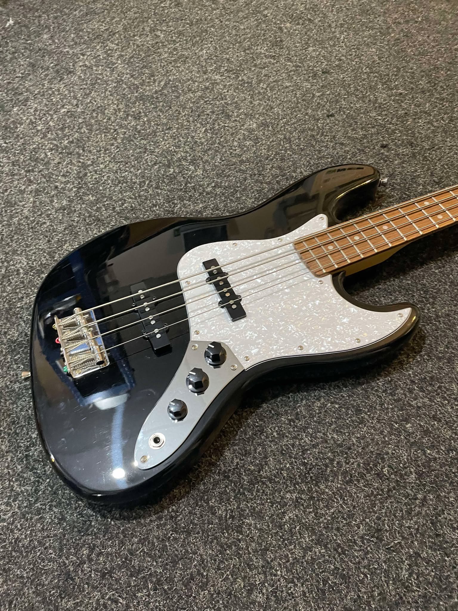 SCEPTRE DESOTO BASS