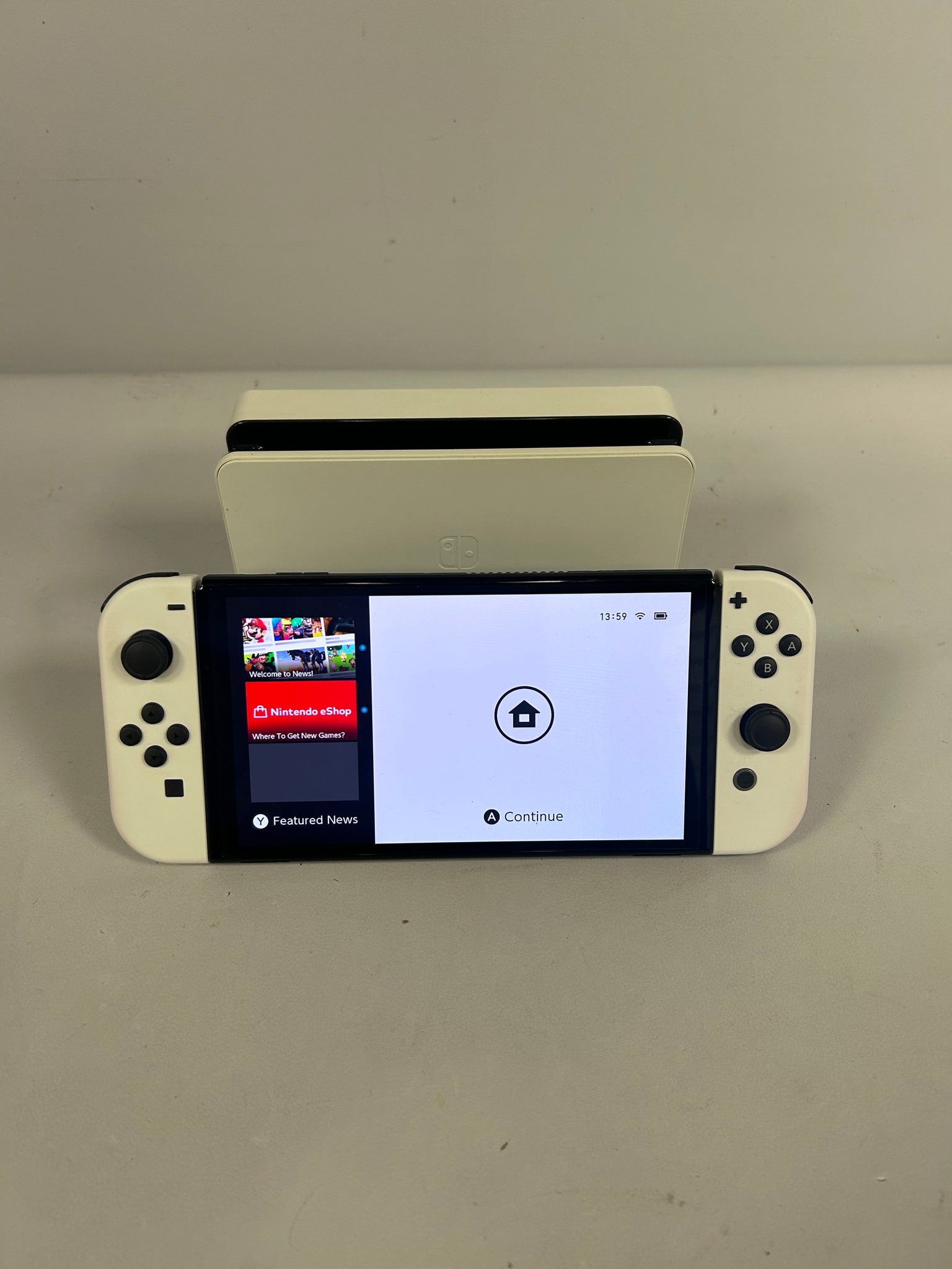 Nintendo Switch OLED 64GB