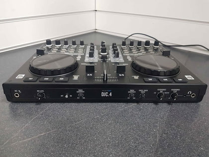 Stanton DJC4 DJ Controller black Unboxed (software not included) 1 power cable has Scratches ref pic