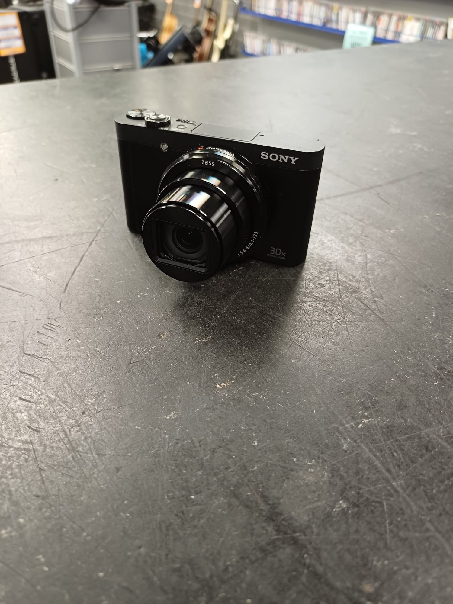 Sony Cyber-shot DSC-WX500