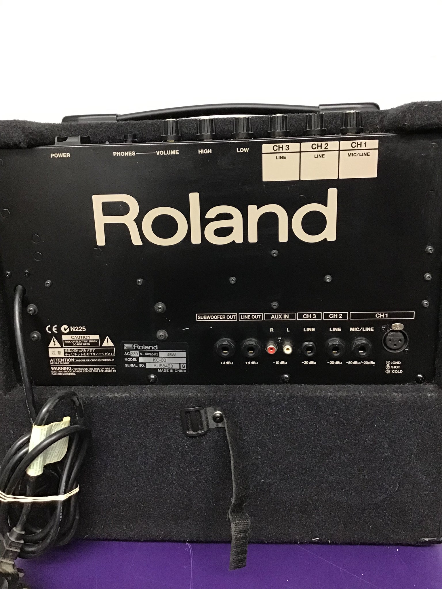 Roland KC-60 Amplifier