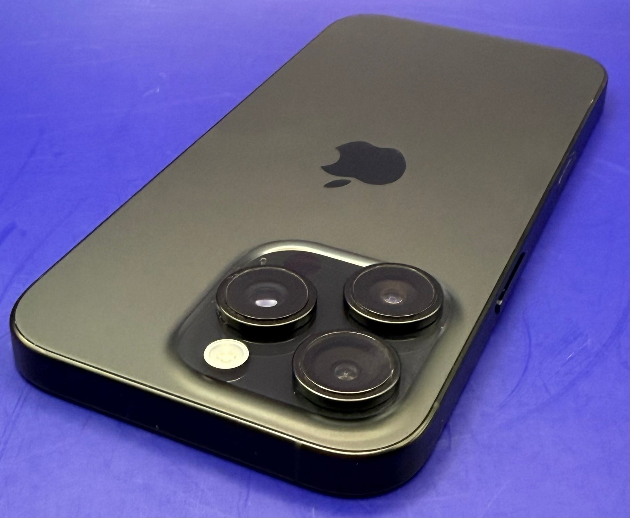 Apple iPhone 16 Pro 256GB Black Titanium Unlocked - Chesterfield