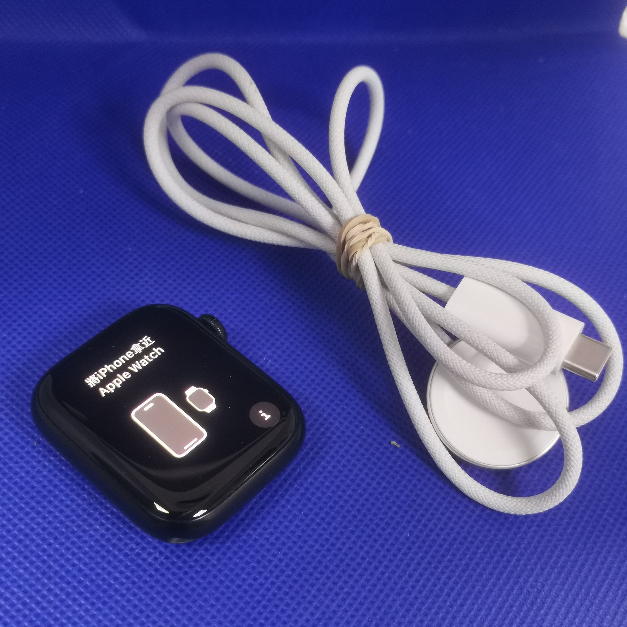 Watch Series 8 (GPS) NO STRAP, Midnight Aluminium, Unboxed