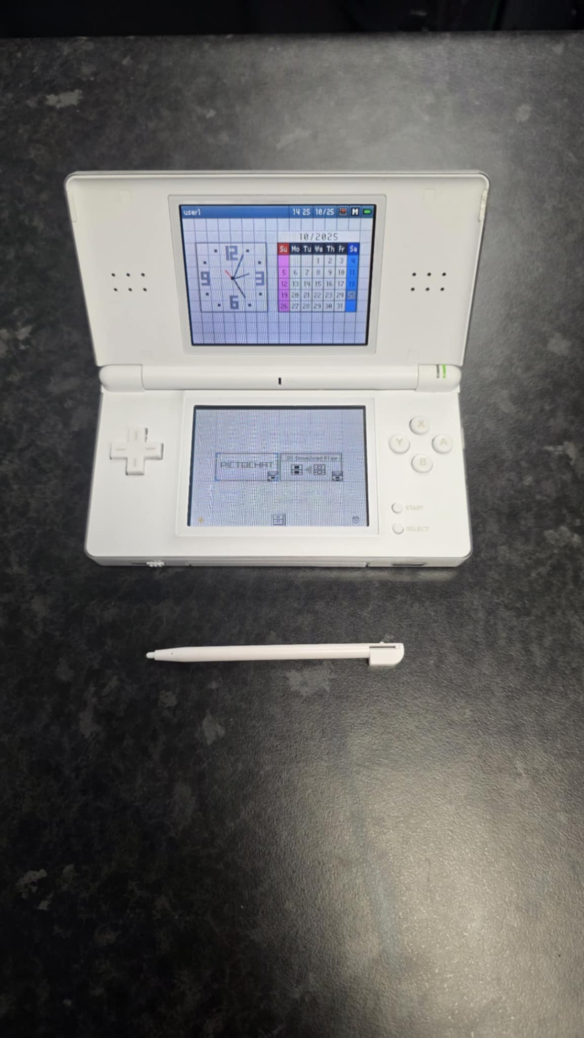 Nintedo DS Lite Hand Held Console - White