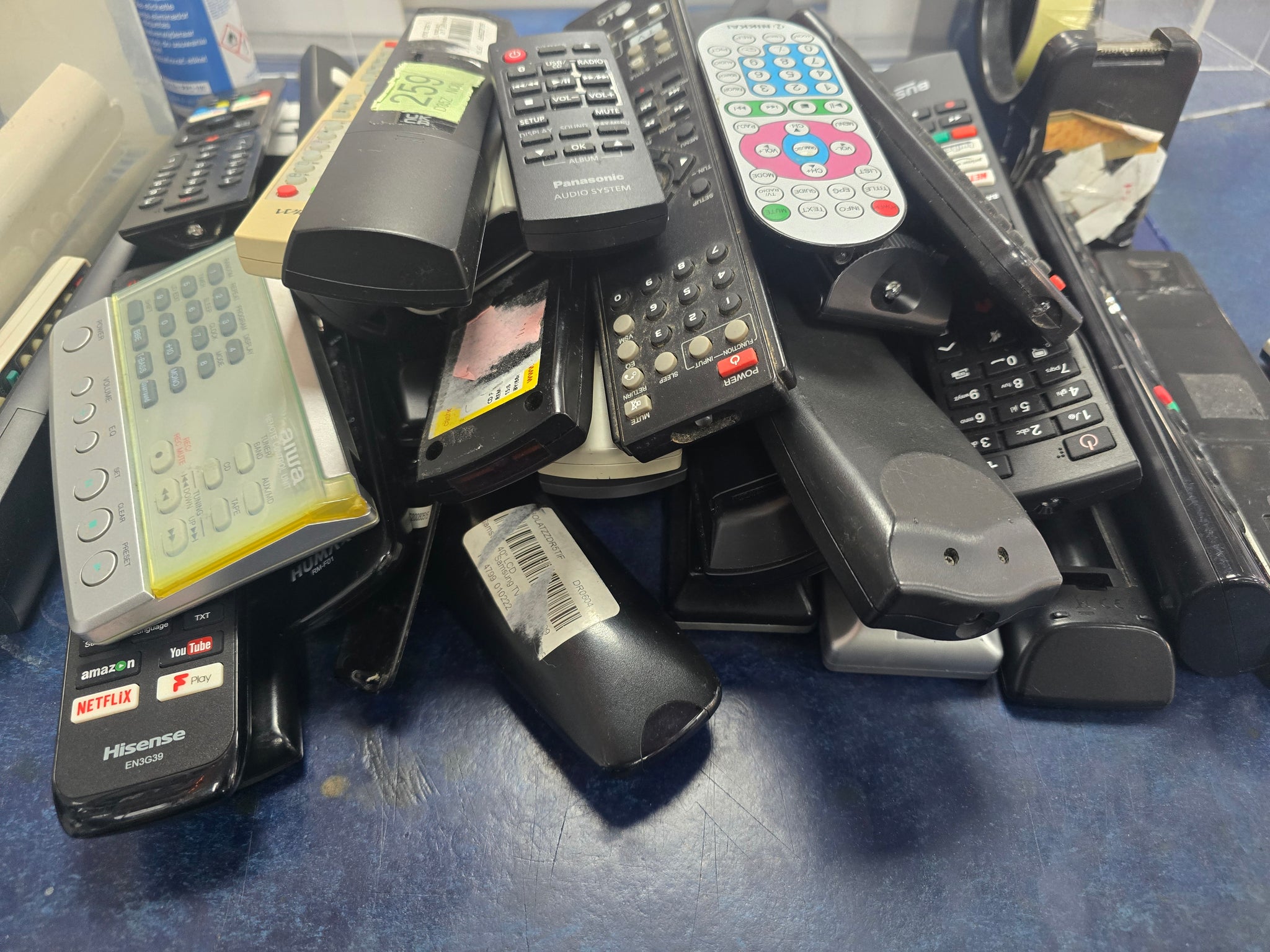 Miscellaneous Remotes *JOB LOT NO REUTRNS*