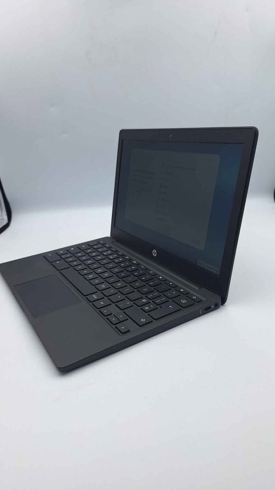 HP 14DB0003NA Chromebook - Ryzen A4-9120C - 4GB Ram - 32GB SSD - 14" LED Screen - ChromeOS
