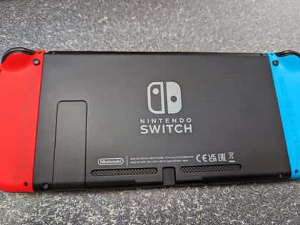 NINTENDO SWITCH CONSOLE WITH 2 GAMES BOXED PRESTON STORE
