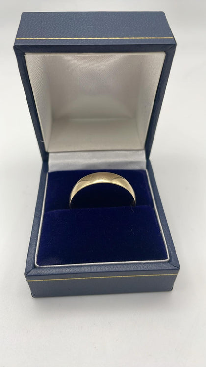 9ct gold ring