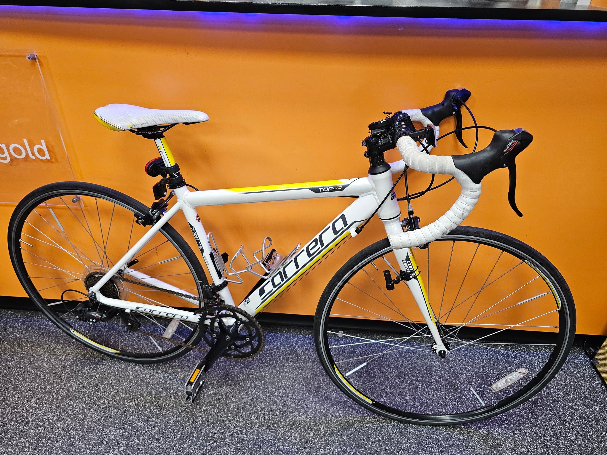 Carrera TDF Road Bike - 7005c T6 Wheel **Collection Only**