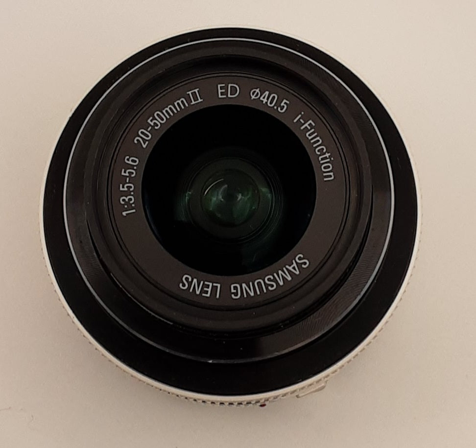 Samsung NX 20-50Mm f/3.5-5.6 II Ed Lens (White)