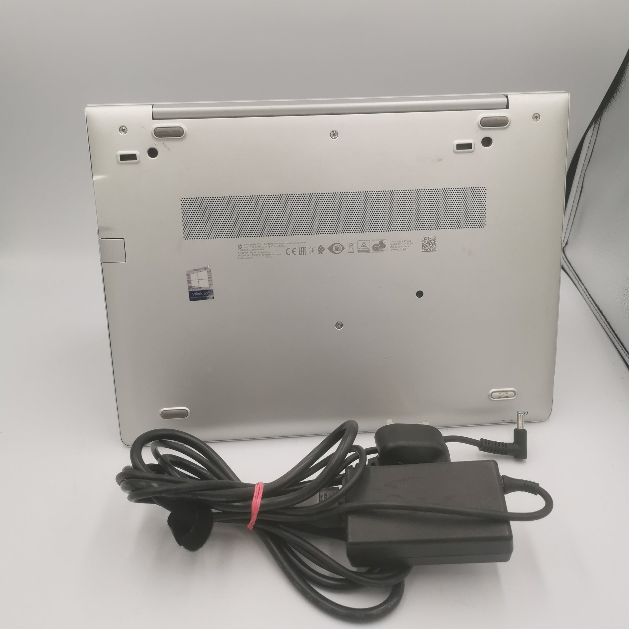 HP 735 G6, Ryzen 7 3700U, 8GB Ram, 256GB SSD, 13" Screen, Windows 10, Unboxed