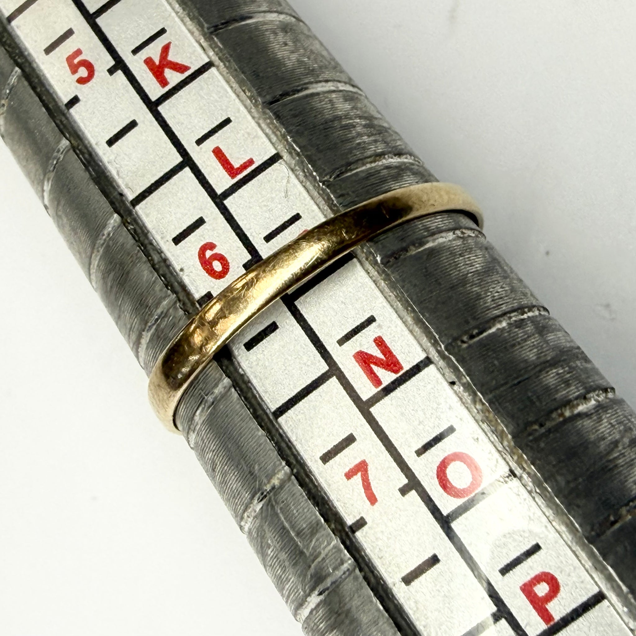 9ct Gold solitaire ring with CZ stone size M