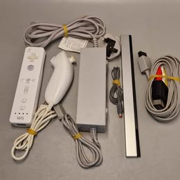 Nintendo Wii Console Black with Controller,Nunchuck and all leads and sensor