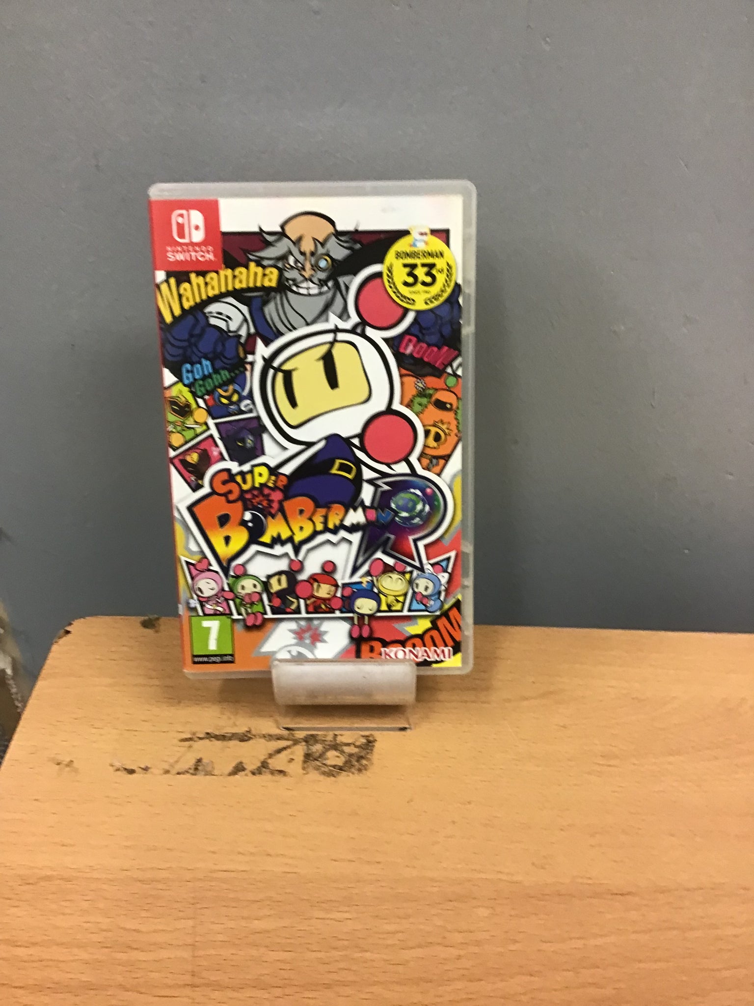 Super Bomberman R