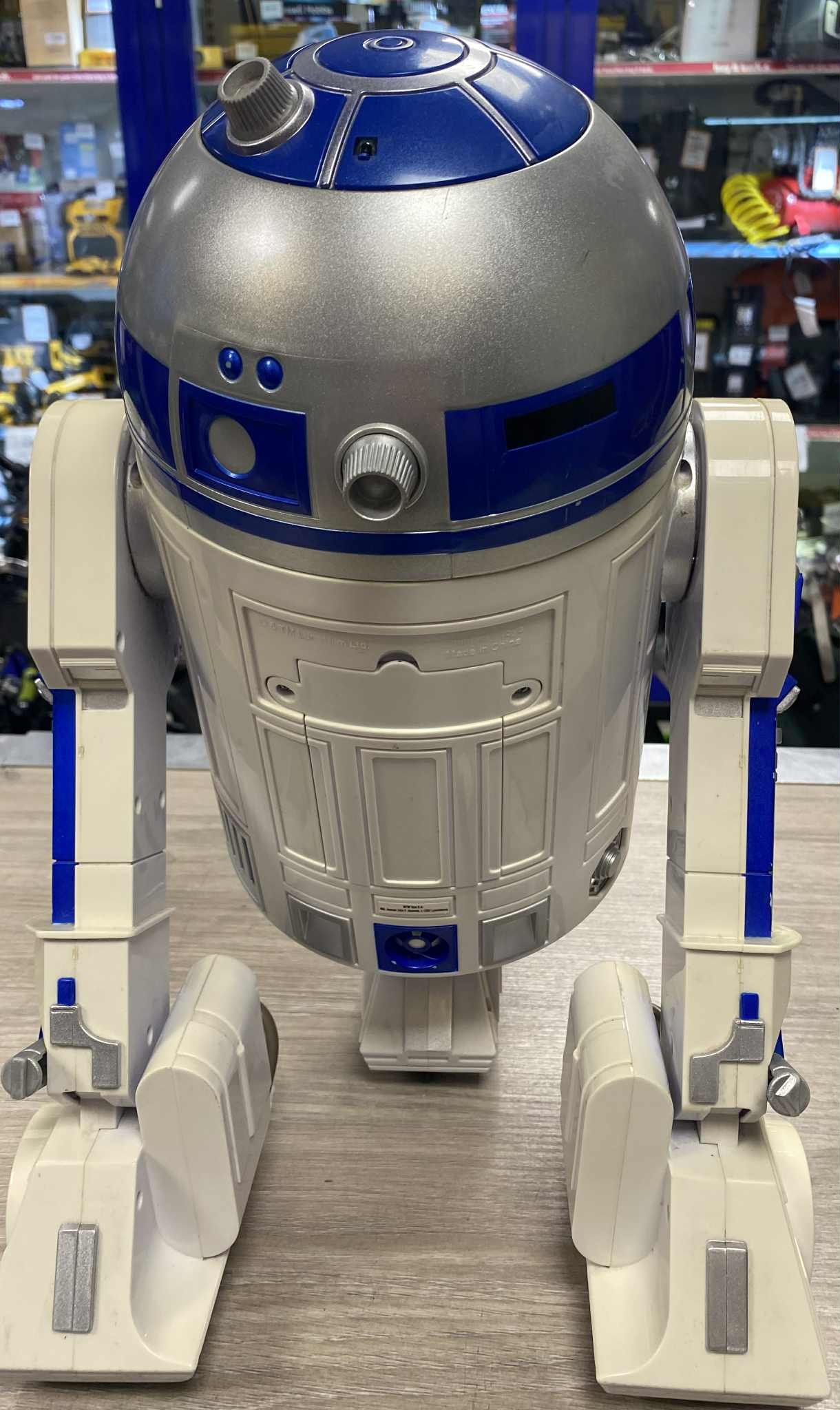 Thinkway R2-D2 (missing remote)