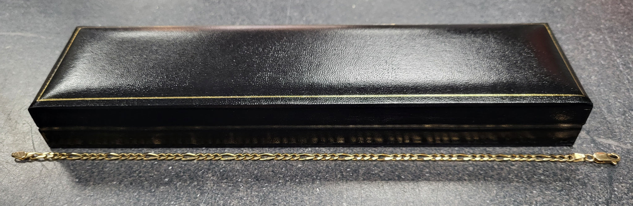 9ct Yellow Gold Figaro Link Bracelet - 5.5G - 10"