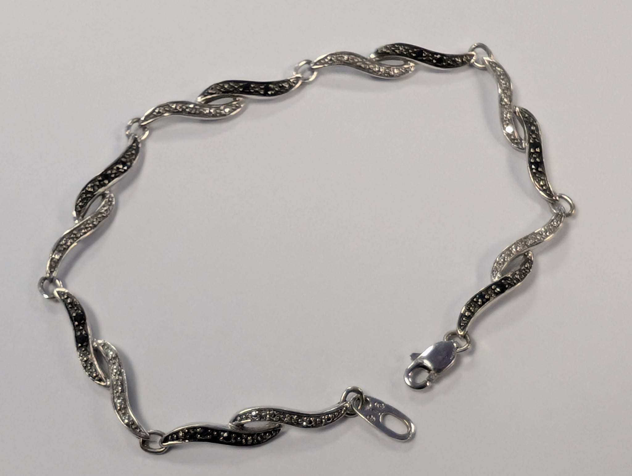 9ct white gold diamond bracelet