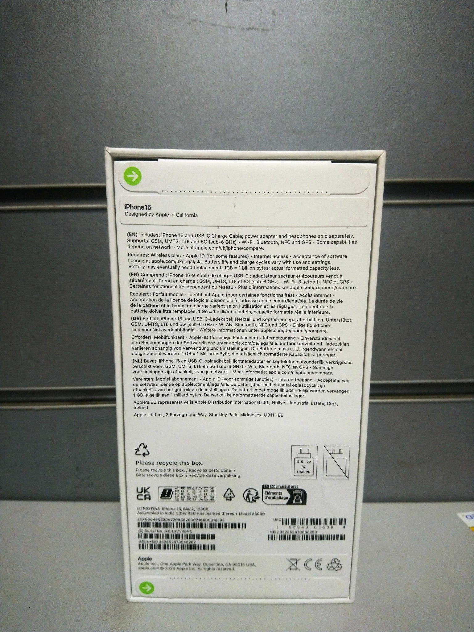 Apple iPhone 15 128 GB Black SEALED