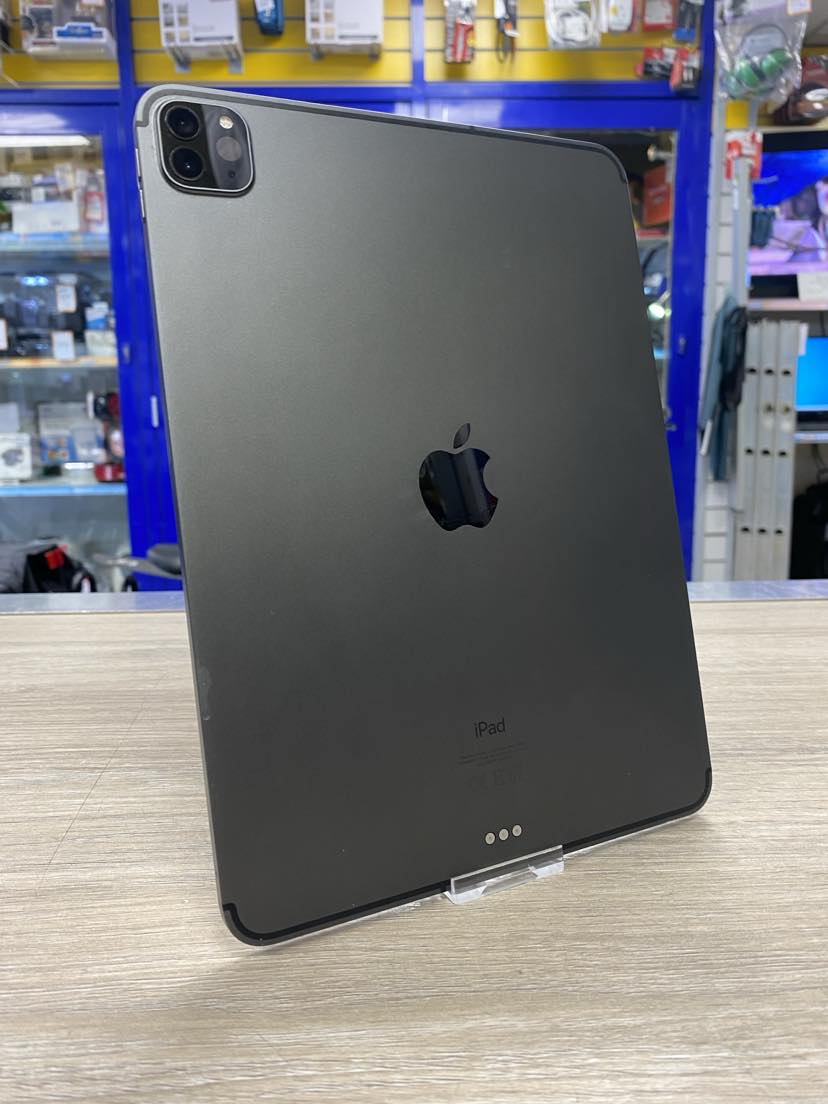 I PAD PRO 2ND GEN 256GB