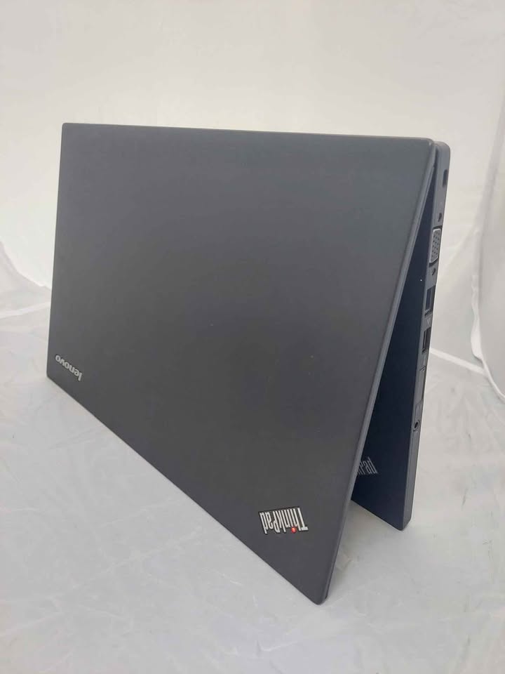 Lenovo T450, i7-5600U, 16GB Ram, 256GB SSD, 14" Screen, Windows 10