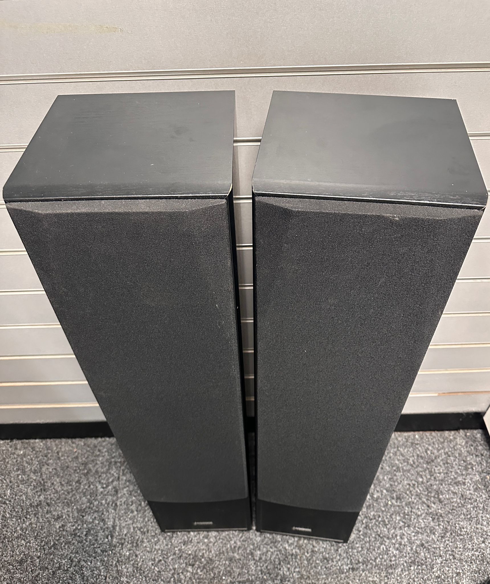 Yamaha NS-F51 Pair Floor Standing Speakers