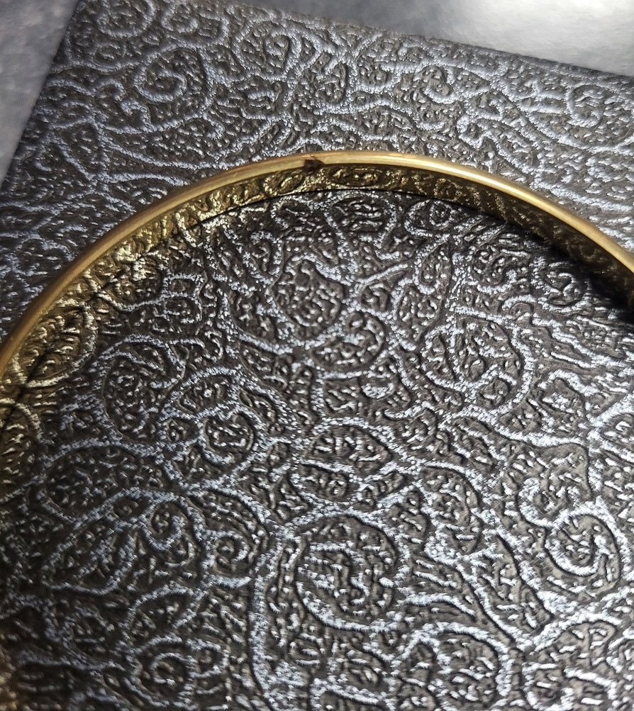 9ct Yellow Gold Bangle - 7.8g
