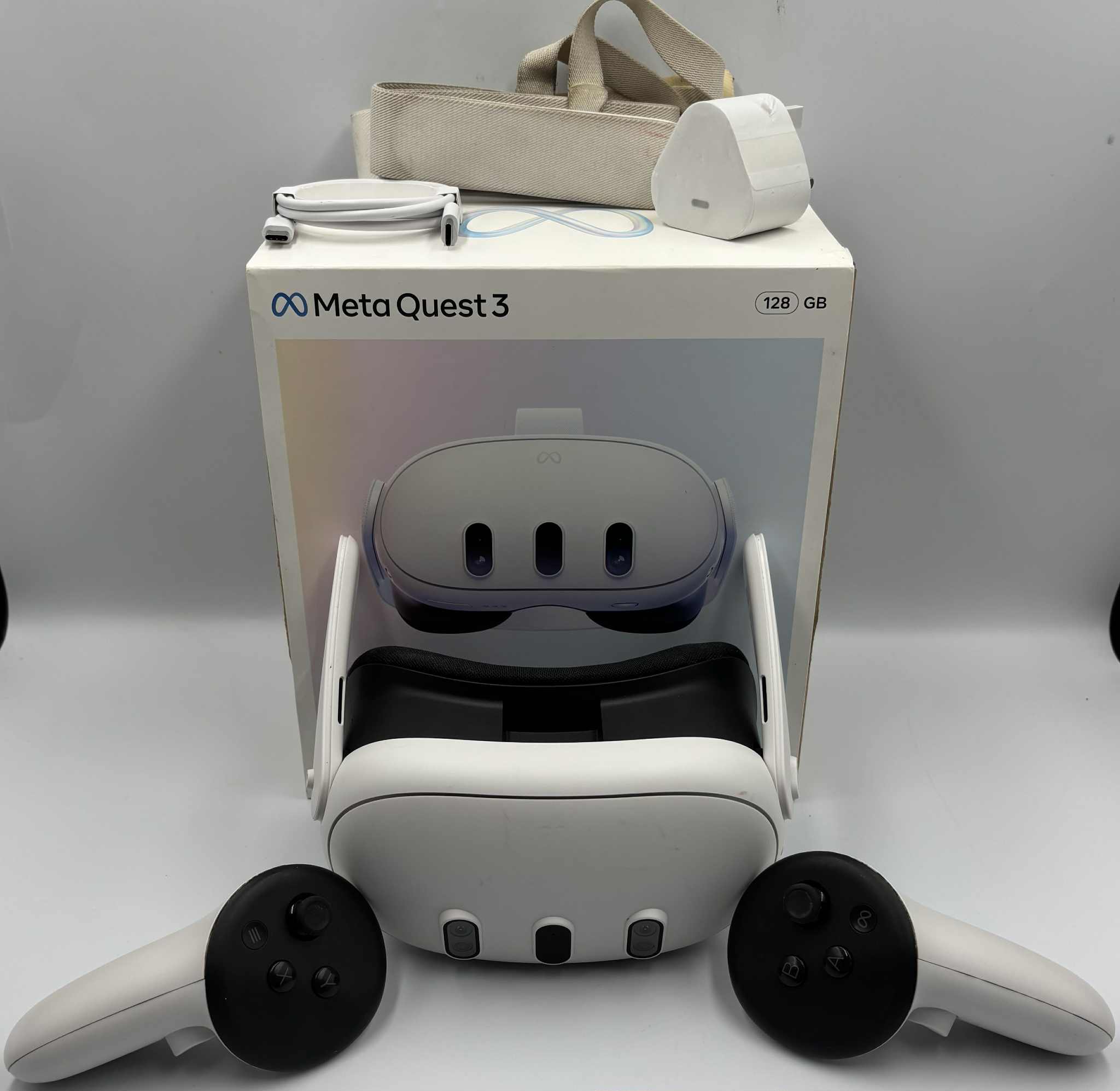 Meta Quest 3 VR Headset (With Controllers) - 128GB, boxed & comes with power cable