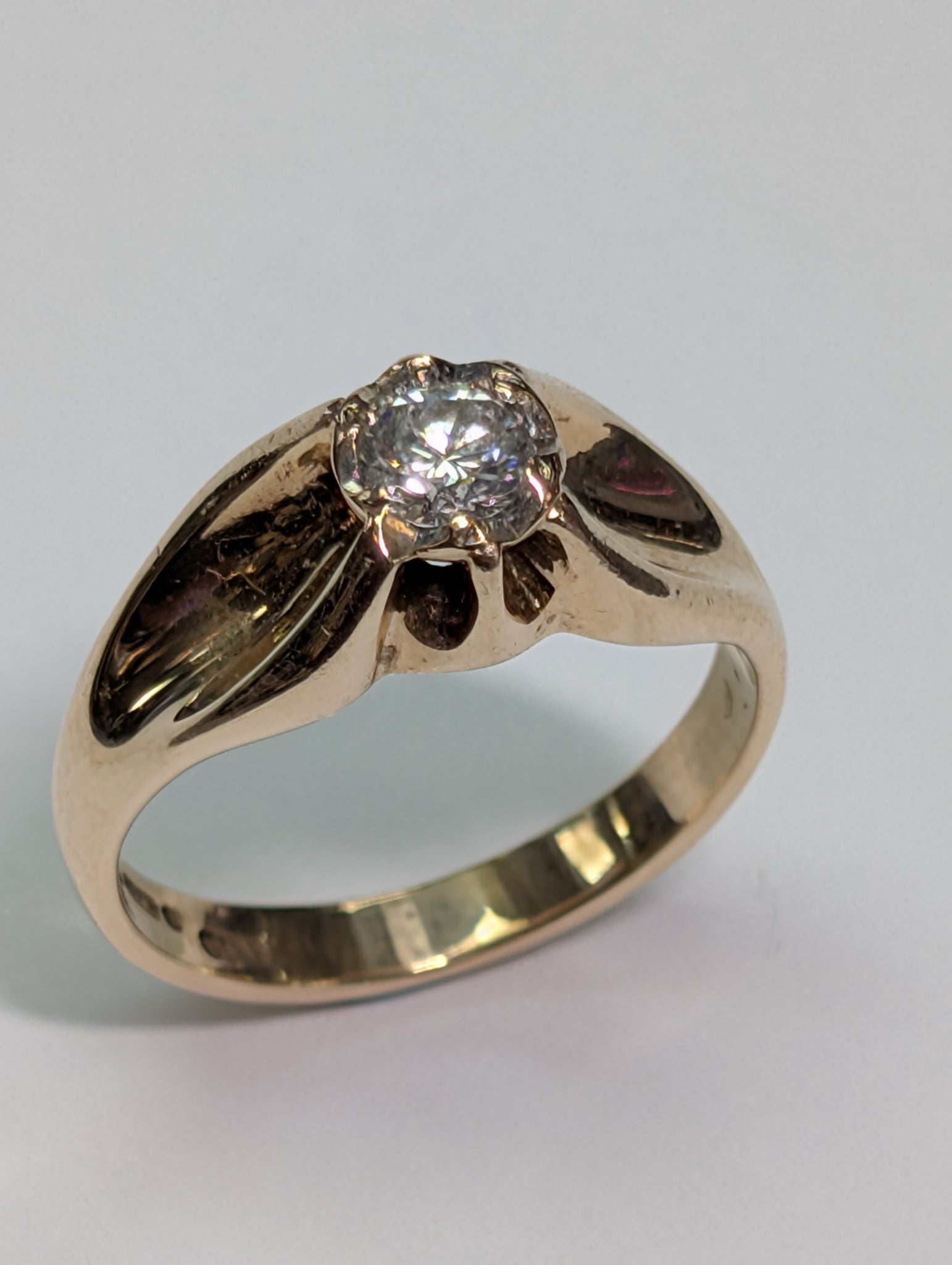 9ct gold single diamond ring